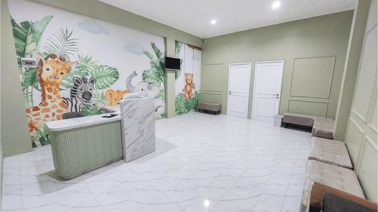 Lobby dan ruang tunggu lantai 2